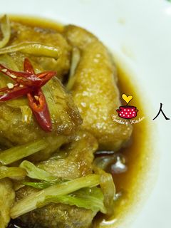 人妻的廚房--蔥燒魚肉 的食譜成品照片
