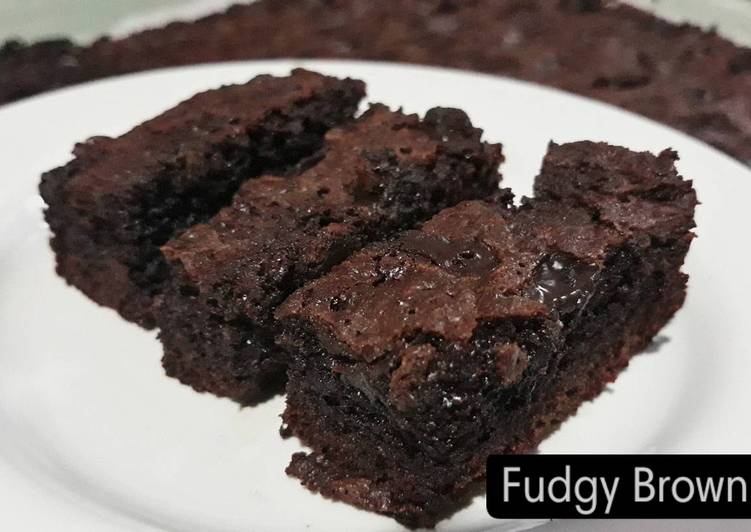 13. FUDGY BROWNIES