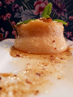 Una foto de Pudding de leche condensada y brioche