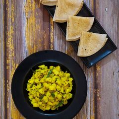 A picture of Jeera Aloo.