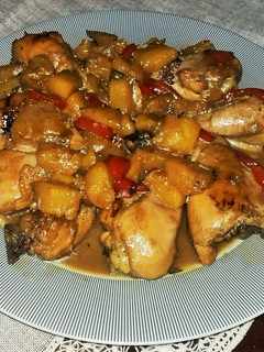 Una foto de Pollo con piña (estilo chifa)
