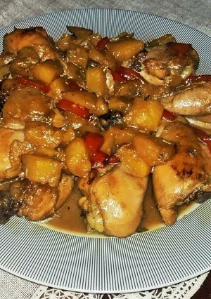 Una foto de Pollo con piña (estilo chifa)