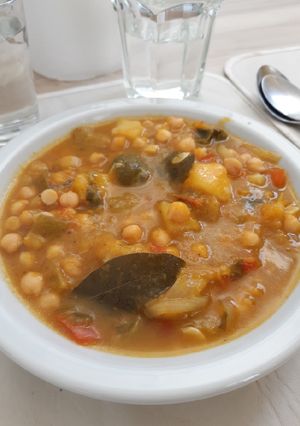 Una foto de Guiso de garbanzos