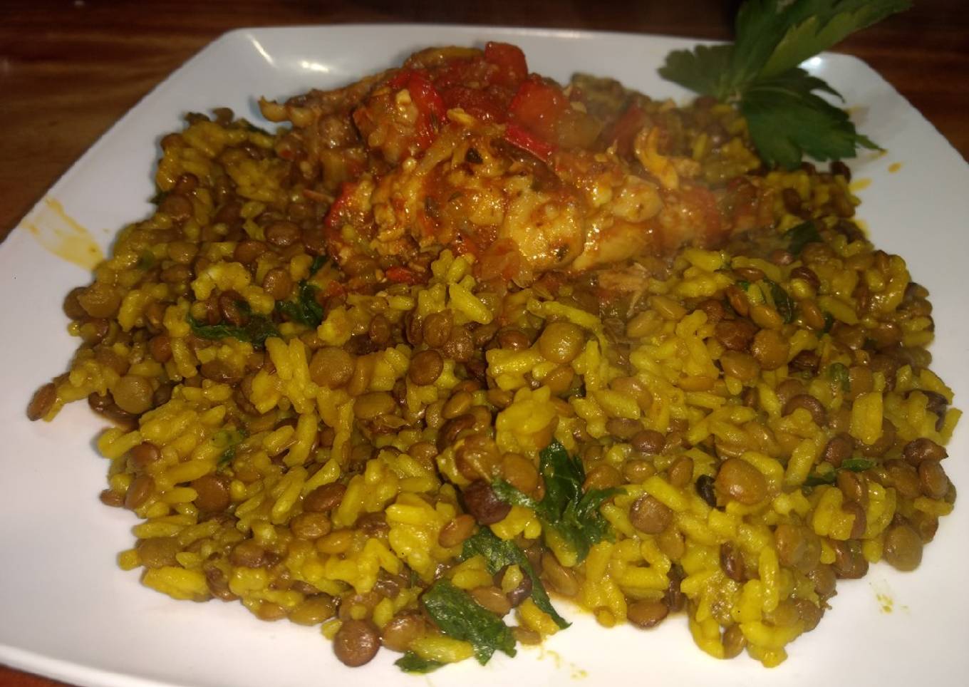 Arroz a la valenciana con agregado de lentejas