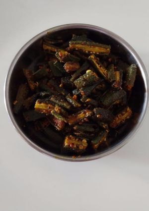 ભીંડા નુ શાક (Bhinda Shak Recipe In Gujarati) રેસીપી મુખ્ય ફોટો
