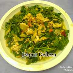 A picture of Tumis Bayam Telur.