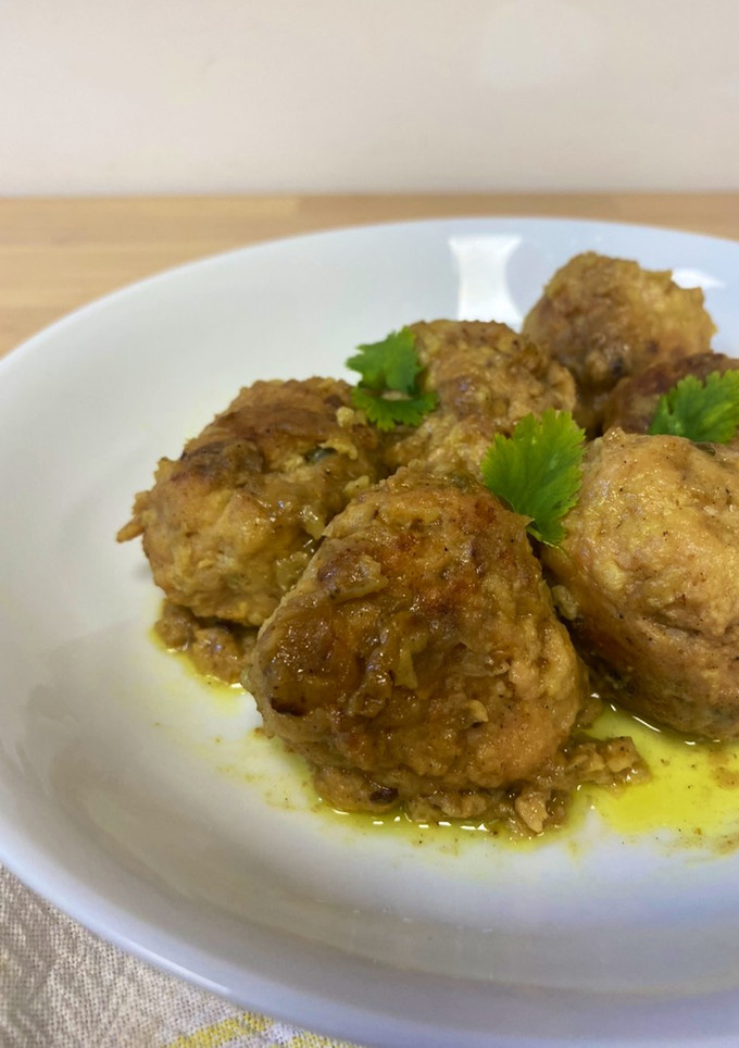 Una foto de Albóndigas de pavo y manzana al curry