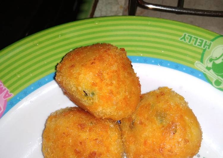 Cara Gampang Menyiapkan Bitterballen kentang keju.. ngeju banget di setiap gigitannya.. 😚 Anti Gagal