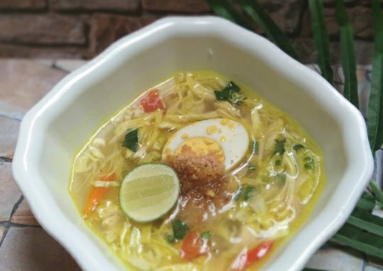 Bagaimana Menyiapkan Soto ayam lamongan + bubuk koya yang Lezat Sekali