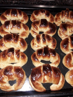 Una foto de 🥐Medialunas de manteca🥐
