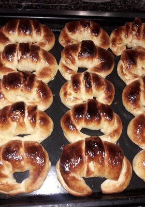 Una foto de 🥐Medialunas de manteca🥐