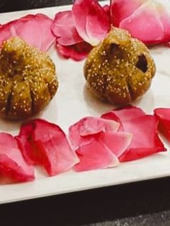 હેલ્ધી મોદક(Helathy Modak Recipe In Gujarati) રેસીપી મુખ્ય ફોટો