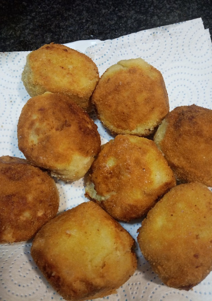 Una foto de Bolas de patata y pollo