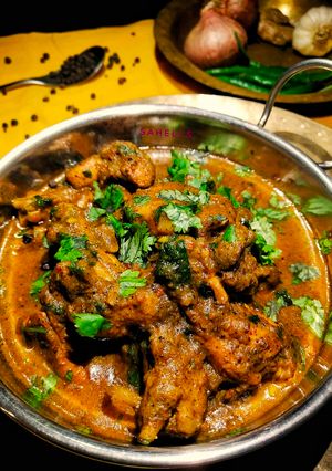 ধনিয়া চিকেন(Dhania Chicken recipe in Bengali) রেসিপির প্রধান ছবি