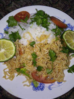 A picture of Fried chicken indomie with rice#noodlesrecipecontest.