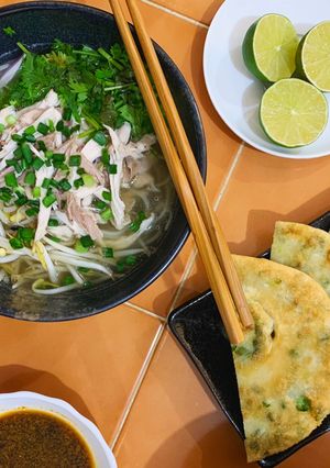 A picture of Cong You Bin (Scallion Pancake).