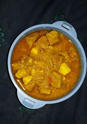 A picture of Aloo Kathal ki sabji.