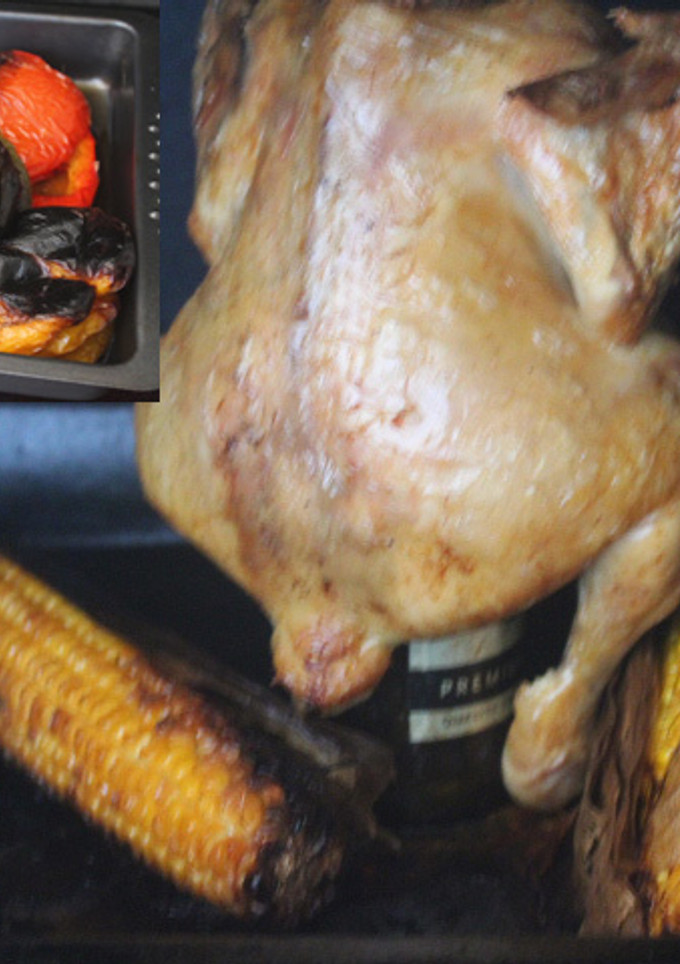 Una foto de Pollo al horno con botella