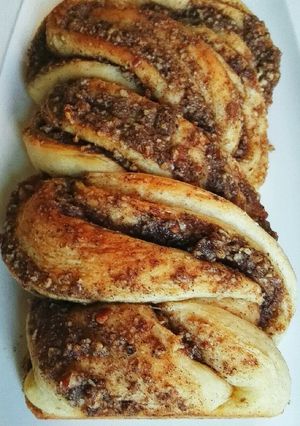 A picture of Cinnamon Pecan Braided Bread.