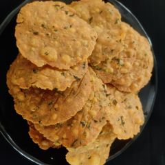 A picture of Gehu methi puri.