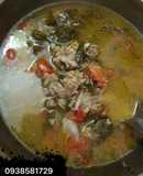 Canh sườn cà chua,rau chân vịt (lá lằng đắng)