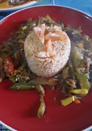 Una foto de Hoy preparé Arroz integral con verduras súper fácil
