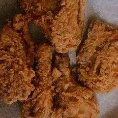 A picture of Crispy fried chicken.