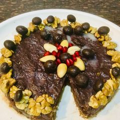 A picture of No bake Chocolate biscuits Cake.