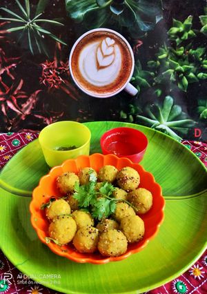 દૂધી ઢોકળા બોલ્સ (Dudhi Dhokla Balls Recipe In Gujarati) રેસીપી મુખ્ય ફોટો