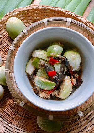 Hình của món Cà Pháo Xanh Trộn Ba Khía.