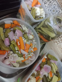 A picture of Vegetables pickle.