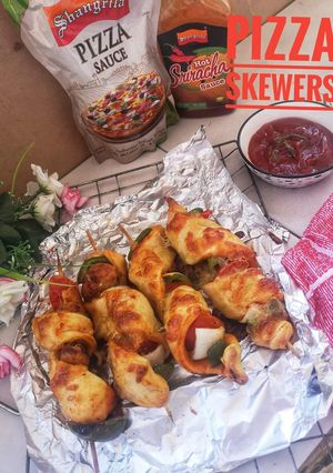 A picture of Pizza Skewers.