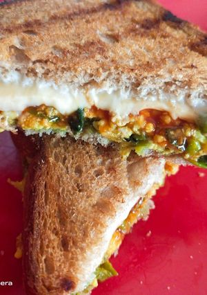 A picture of Grilled cheese paneer sandwich.