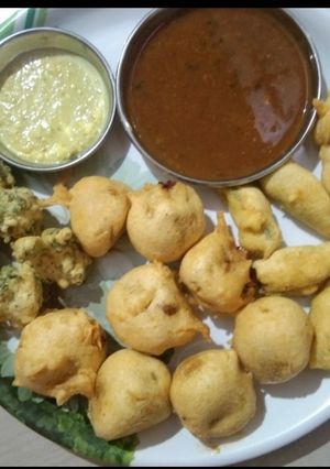 મિક્સ ભજીયા રેસીપી મુખ્ય ફોટો