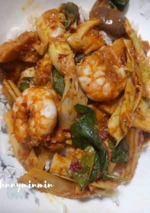 รูปของ กุ้งผัดพริกแกงหน่อไม้