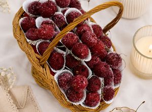 صورة لوصفة حلوة الكرز من الزمن الجميل 🍒 cherry flavored balls