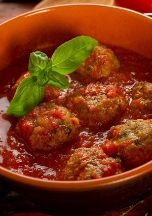 A picture of Kofta Meatballs in Tomato Sauce.