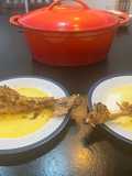 Paletilla de lechazo asada en cocotte
