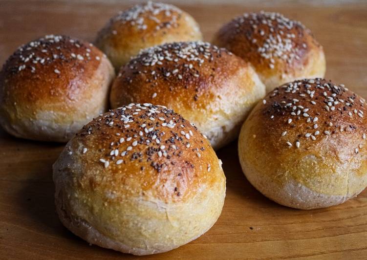 Fluffy buns integrali con lievito madre e water roux