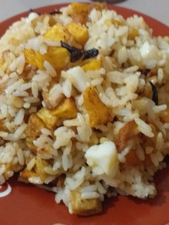 صورة لوصفة ارز اقتصادي بالخضار روووعة 😋😋