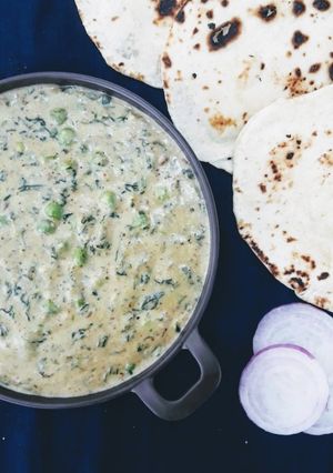 A picture of Methi Matar Malai.