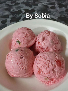 A picture of Tutti Fruiti Ice-cream.