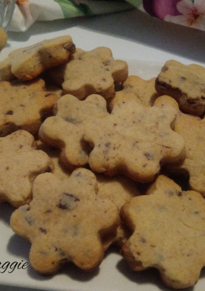 Una foto de Galletas de piña y chocolate