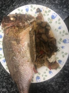 Una foto de 380. Dorada rosada rellena de salpicón de marisco (principal pescado)