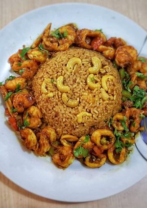 صورة لوصفة سي فود (ثمار البحر) مع أرز صيادية 🦐