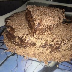 A picture of Buiscuit cake.
