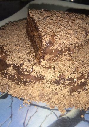 A picture of Buiscuit cake.
