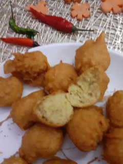A picture of Laddu peethi fried.