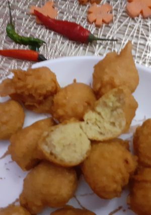 A picture of Laddu peethi fried.