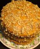 Torta de manjar con nueces